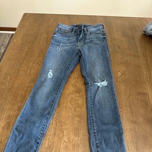 J crew‎ light colored jeans stressed